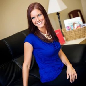 Dr. Lindsey Carr